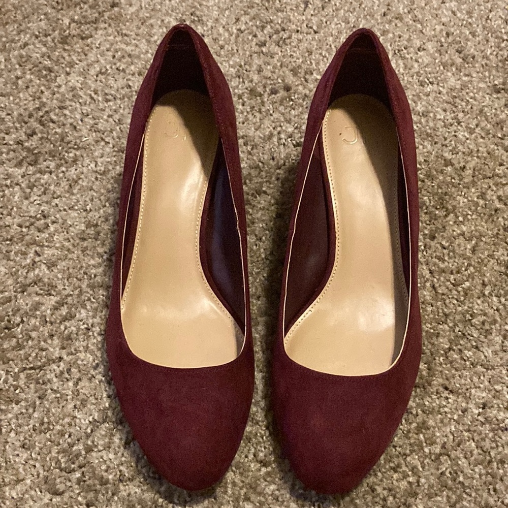 Women’s extra wide Caroline block heeled pump